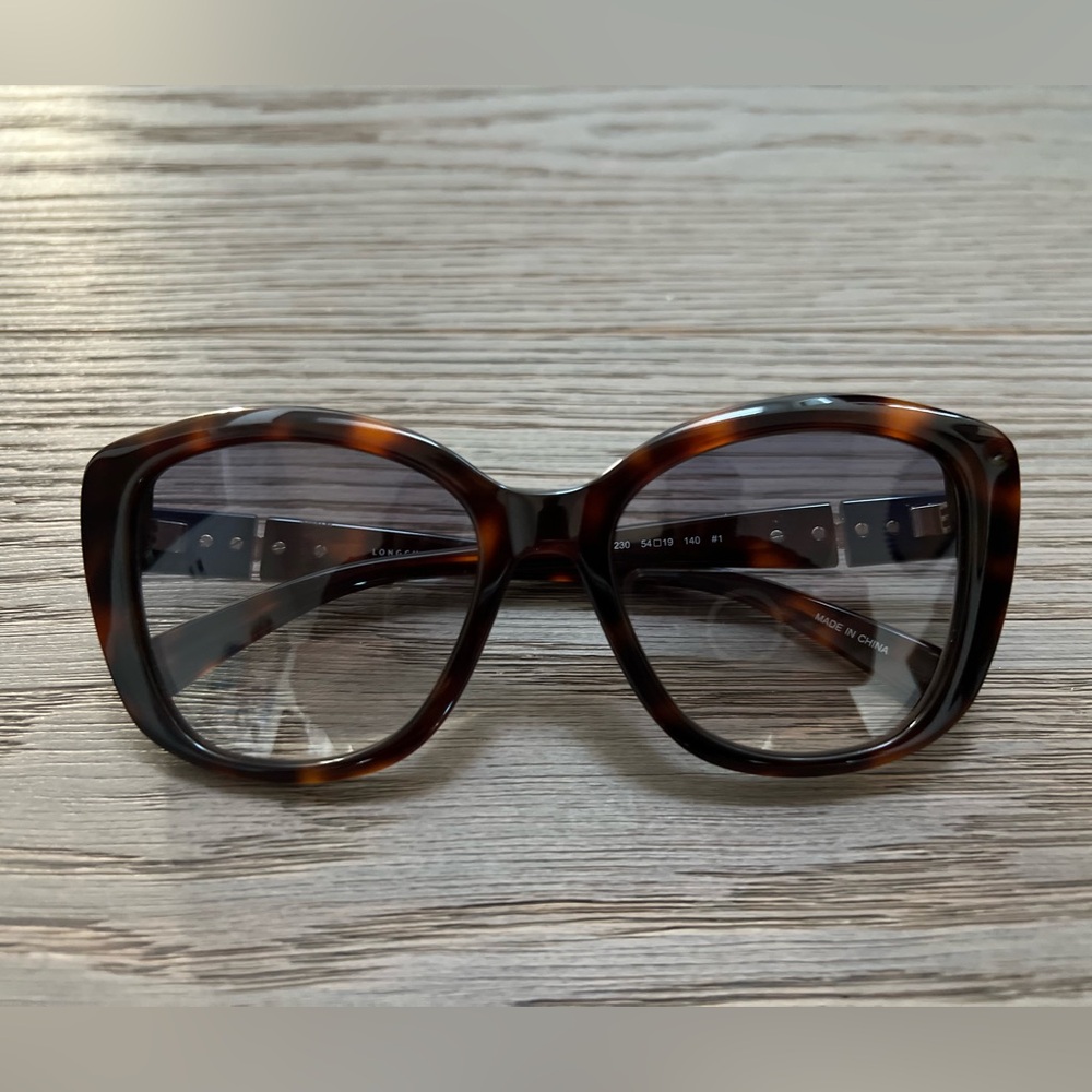 Longchamp Elegant Tortoise Shell Sunglasses - Picture 14 of 15